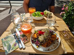  at Happy Green Food in Saint-raphael