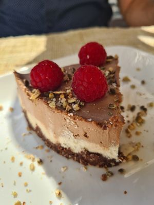  at Happy Green Food in Saint-raphael