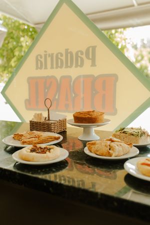 folhados veganos, esfiha vegana e bolo de laranja vegana at Padaria Brasil in Pelotas