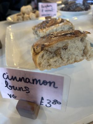 Cinnamon bun VG   at Lovecrumbs - West Port in Edinburgh