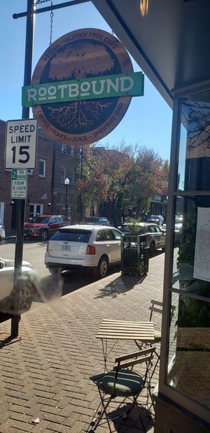 Sign at Heartwood - temporarily closed in Saint Charles