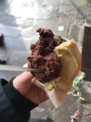 Pistacchio vegano + cioccolato   at Gelateria Gnam Gnam in Padua