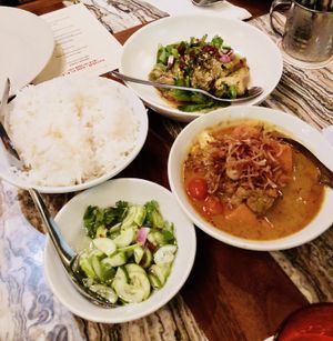 Vegan dinner at Long Chim  in Central Singapore