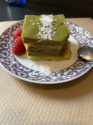 Dessert at Lo de Ponxe En El Kinto Pino in Valencia