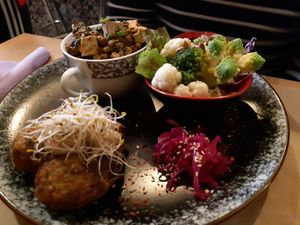 Main course / Vegan macrobiotic combo 2 at Lo de Ponxe En El Kinto Pino in Valencia