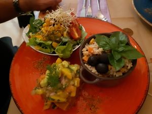 Main / Combo plate 2 at Lo de Ponxe En El Kinto Pino in Valencia