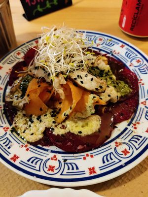 Beetroot carpaccio at Lo de Ponxe En El Kinto Pino in Valencia