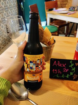 Artisan beer at Lo de Ponxe En El Kinto Pino in Valencia