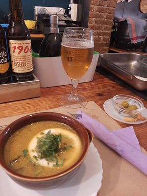 Sopa thai at Lo de Ponxe En El Kinto Pino in Valencia