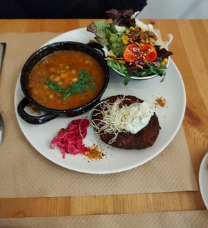  at Lo de Ponxe En El Kinto Pino in Valencia