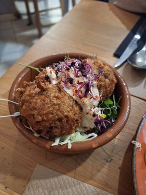  at Lo de Ponxe En El Kinto Pino in Valencia