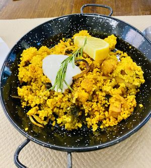 ⭐️⭐️⭐️⭐️⭐️  at Lo de Ponxe En El Kinto Pino in Valencia