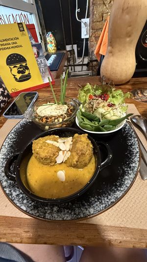   at Lo de Ponxe En El Kinto Pino in Valencia