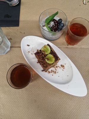  at Lo de Ponxe En El Kinto Pino in Valencia