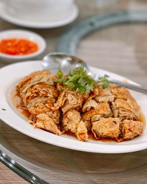 Beancurd dish aka mock chicken  at Yes Natural Restaurant 悦意坊 in Central Singapore