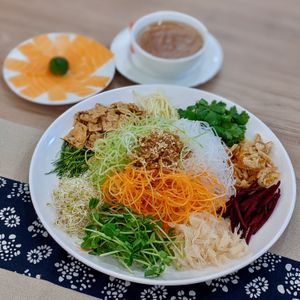 CNY Prosperity Yusheng at Yes Natural Restaurant 悦意坊 in Central Singapore