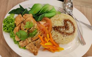 Chicken Rice set w/ soup at Yes Natural Restaurant 悦意坊 in Central Singapore