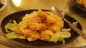 Deep Fried Vegetarian Prawn w Cream at Yes Natural Restaurant 悦意坊 in Central Singapore