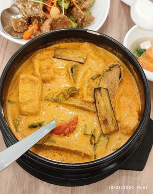 Stone Pot Curry Sea Symphony 咖喱素鱼 - 31/10/2024 at Yes Natural Restaurant 悦意坊 in Central Singapore