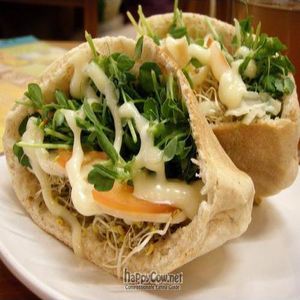 Pocket Salad at Yes Natural Restaurant 悦意坊 in Central Singapore