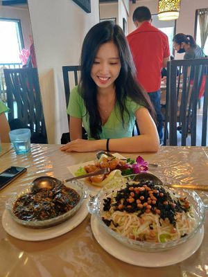 just me pretending to be candid at Eight Treasures Vegetarian 八宝素食馆 in Central Singapore