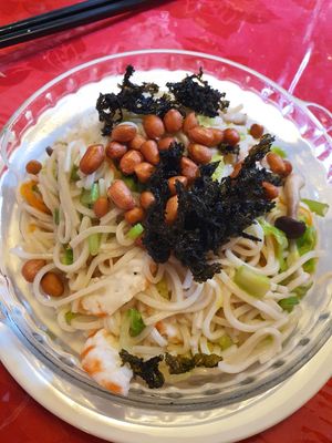 Longevity XinHua noodle ~ Reunion lunch 2021 at Eight Treasures Vegetarian 八宝素食馆 in Central Singapore