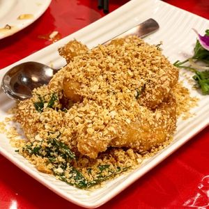 Cereal prawn vegan at Eight Treasures Vegetarian 八宝素食馆 in Central Singapore