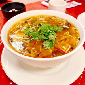 Vegan hot & sour soup at Eight Treasures Vegetarian 八宝素食馆 in Central Singapore