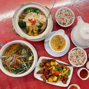Foodie  at Eight Treasures Vegetarian 八宝素食馆 in Central Singapore