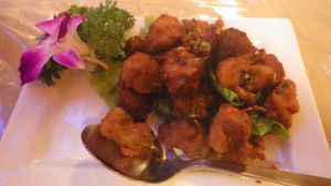 Salt and pepper chicken at Eight Treasures Vegetarian 八宝素食馆 in Central Singapore