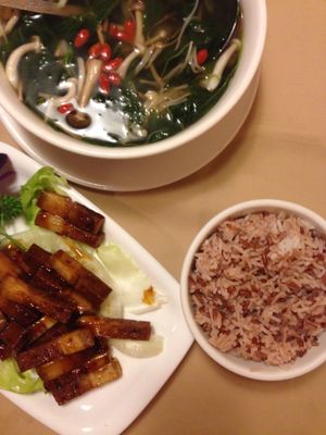 Honey pork & local spinach soup at Eight Treasures Vegetarian 八宝素食馆 in Central Singapore
