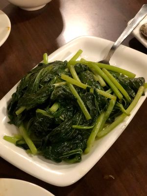 Stir fried sweet potato leaves at Eight Treasures Vegetarian 八宝素食馆 in Central Singapore