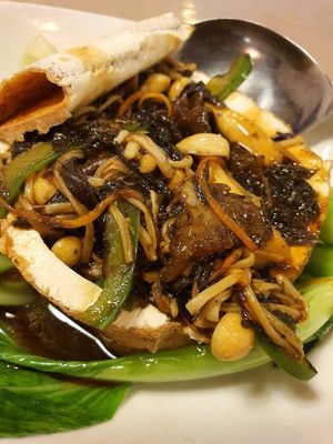 Mixed ingredients in treasure box toufu at Eight Treasures Vegetarian 八宝素食馆 in Central Singapore