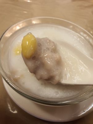 Yummy Orh Nee at Eight Treasures Vegetarian 八宝素食馆 in Central Singapore