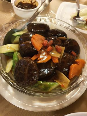 Asparagus with mushroom at Eight Treasures Vegetarian 八宝素食馆 in Central Singapore