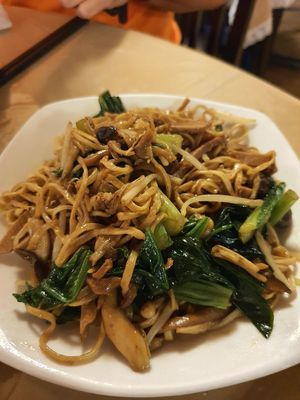 Ee fu noodle at Eight Treasures Vegetarian 八宝素食馆 in Central Singapore