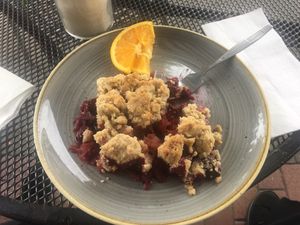 Vegan Rhubarb Crumble at lieb.es in Hannover
