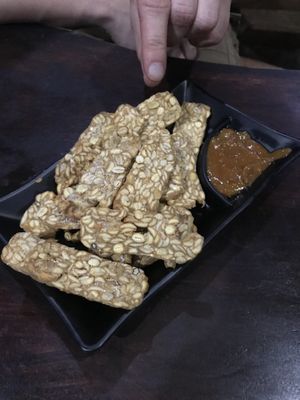 Fried tempe with peanut sauce at Soka Warung in Penida Island