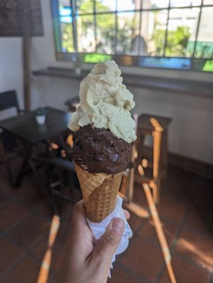 Pistacho y choco pishko at Pishko Qenti in Tigre