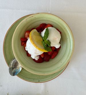 Lemon sorbet with strawberries    at Rosmarino in Taormina
