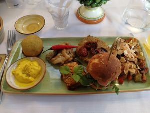 Vegan plate, starter. at Rosmarino in Taormina