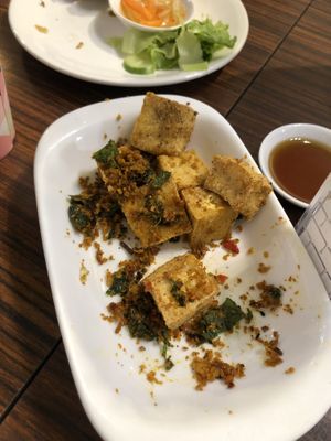   at Xīn Huā SùShí Guǎn 心花素食館 in Hengchun