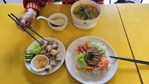  at Xīn Huā SùShí Guǎn 心花素食館 in Hengchun