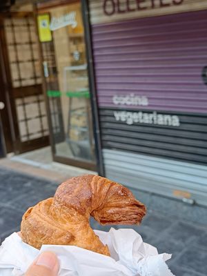 Big croissant at Pasteleria Conchin in Valencia