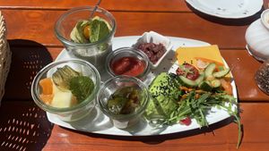 Veganes Frühstück  at Berge in Garmisch Partenkirchen