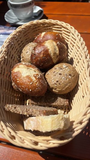 Brotkorb (inklusive beim Frühstück)  at Berge in Garmisch Partenkirchen