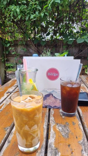 Caramel Latte with oatmilk at Berge in Garmisch Partenkirchen