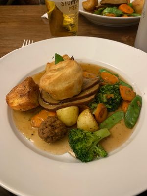 Vegan Sunday Dinner  at Bread & Bitter in Nottingham