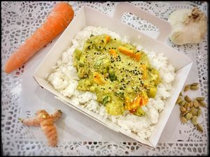 Curry de légumes au Masala maison et lait de coco, riz basmati semi-complet  at Boulangerie Arnaud in Lyon