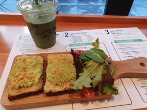 Delicious breakfast at Choice Superfood Bar & Juicery - Little Italy in San Diego